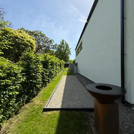 Maison Unifamiliale *